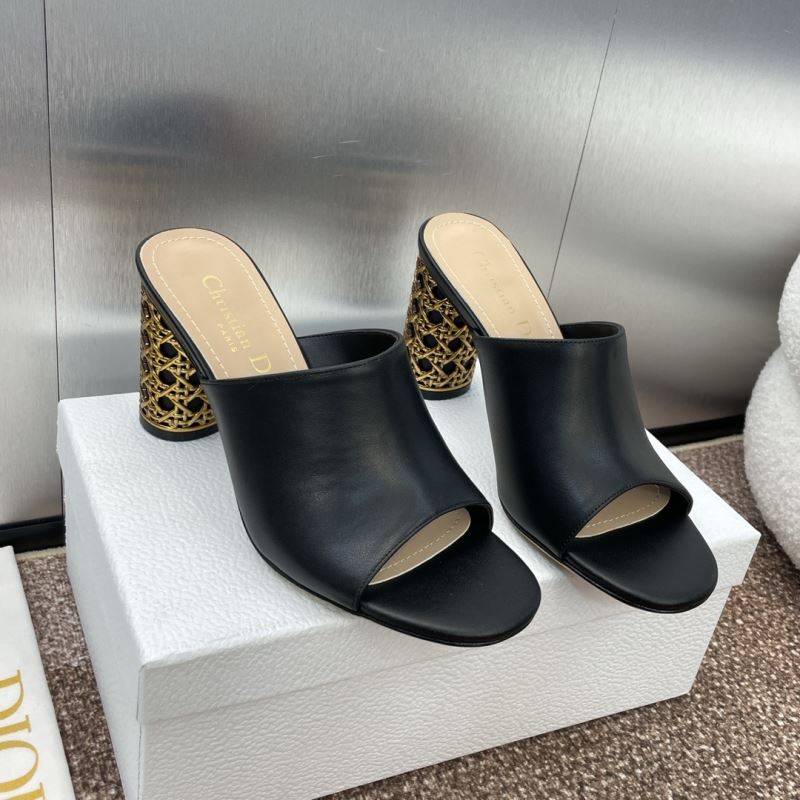 ch**an D*or slippers